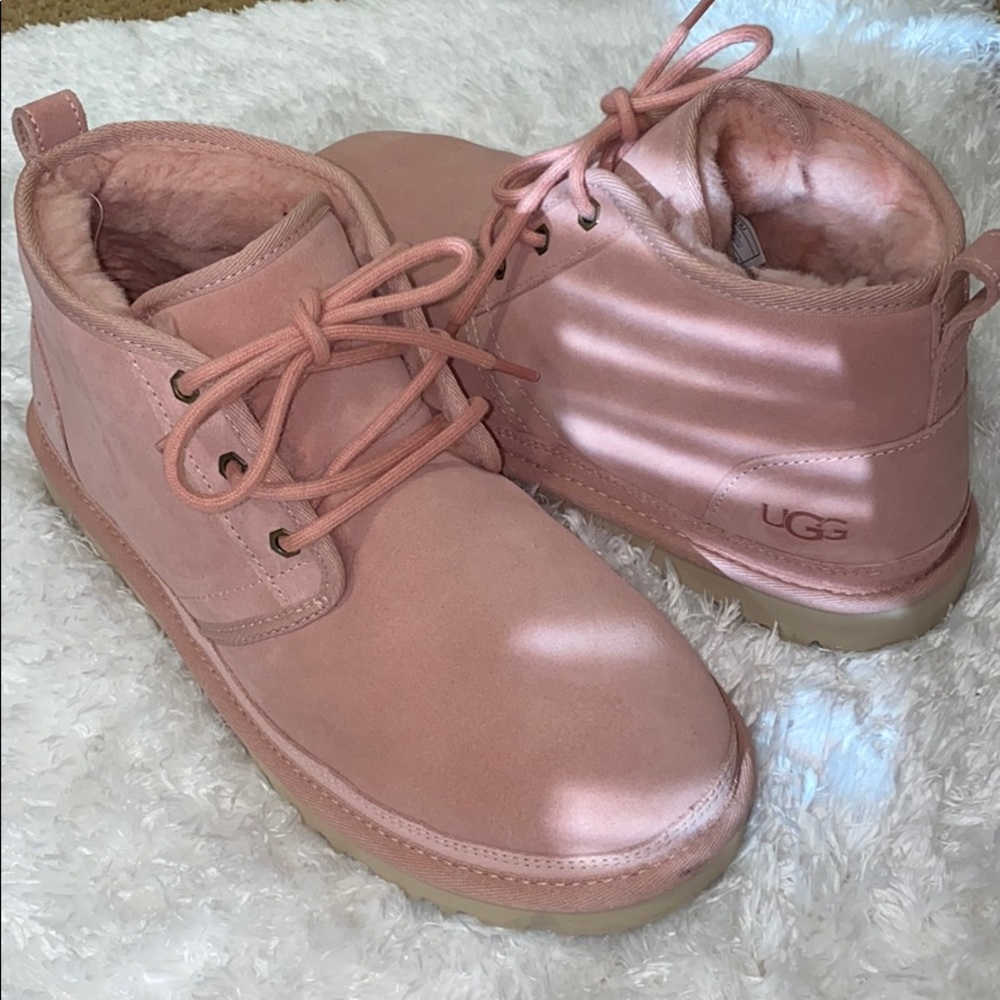 light pink neumel uggs